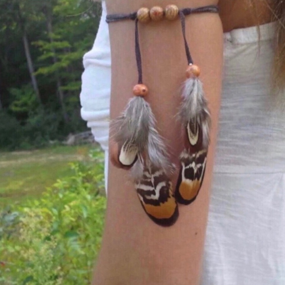 Boho Feather Dangle Bracelet - Brown & Cream